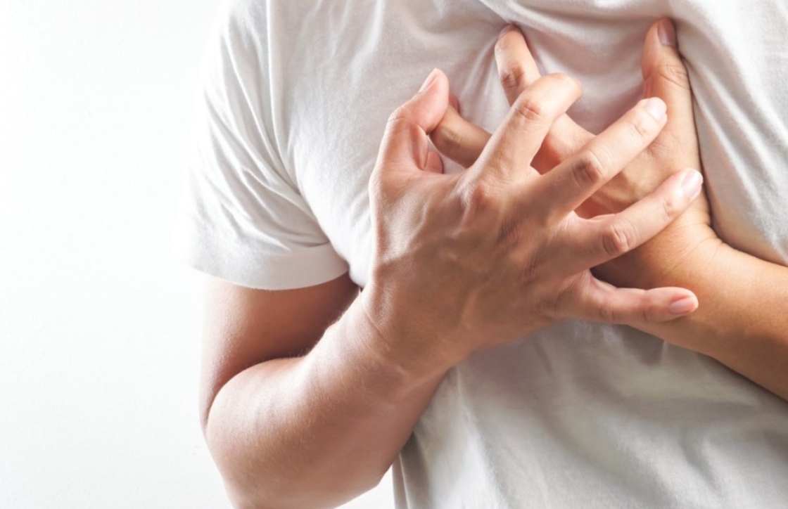 Nhồi máu cơ tim hay lên cơn đau tim là một tình trạng khẩn cấp đe dọa đến tính mạng con người
