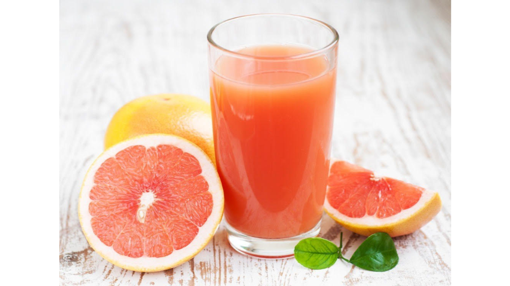 Nước bưởi có thể làm nồng độ cilnidipine trong máu tăng khi dùng với thuốc