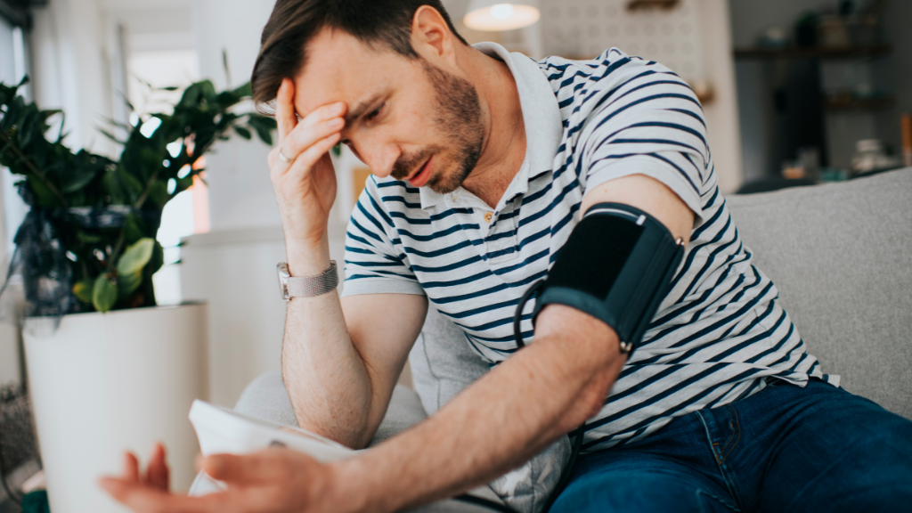Tăng huyết áp là nguyên nhân phổ biến dẫn đến bệnh suy tim