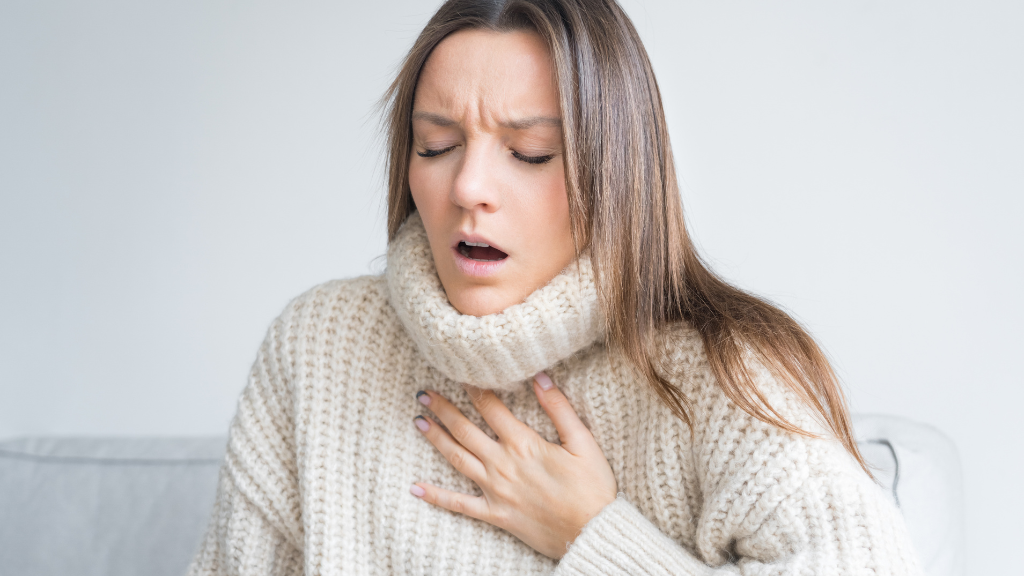 Khó thở khi gắng sức có thể là biểu hiện sớm của bệnh suy tim